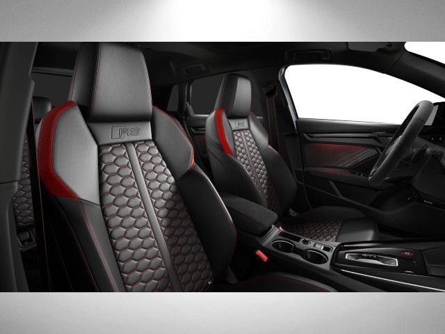 Fahrzeugabbildung Audi RS 3 Sportback Head-up-Display Design-Paket RS