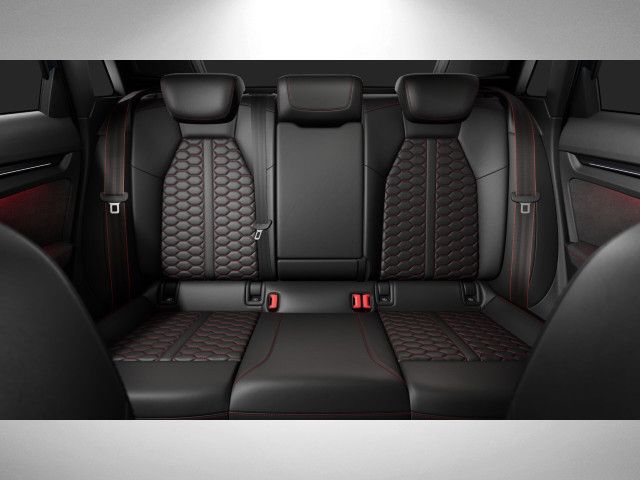 Fahrzeugabbildung Audi RS 3 Sportback Head-up-Display Design-Paket RS