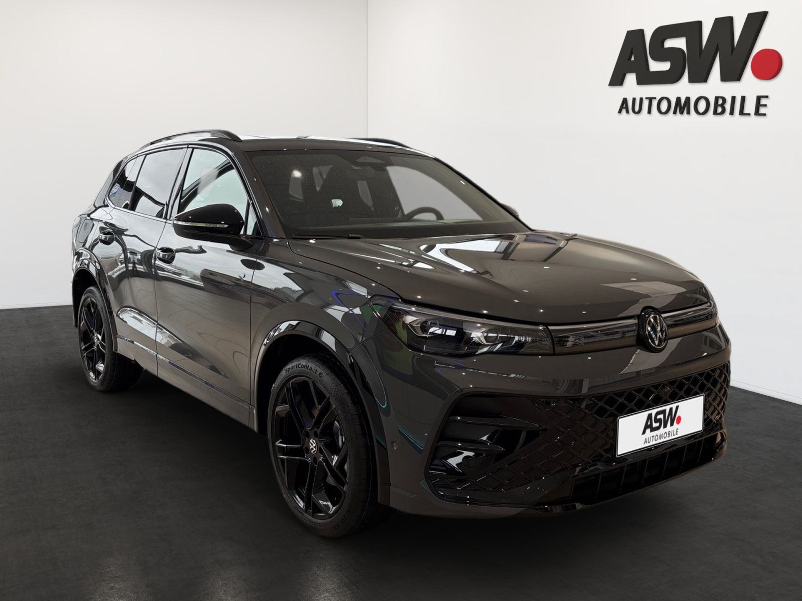 Fahrzeugabbildung Volkswagen Tiguan R-Line 2.0TSI 4MOTION 265 PS DSG Navi AHK