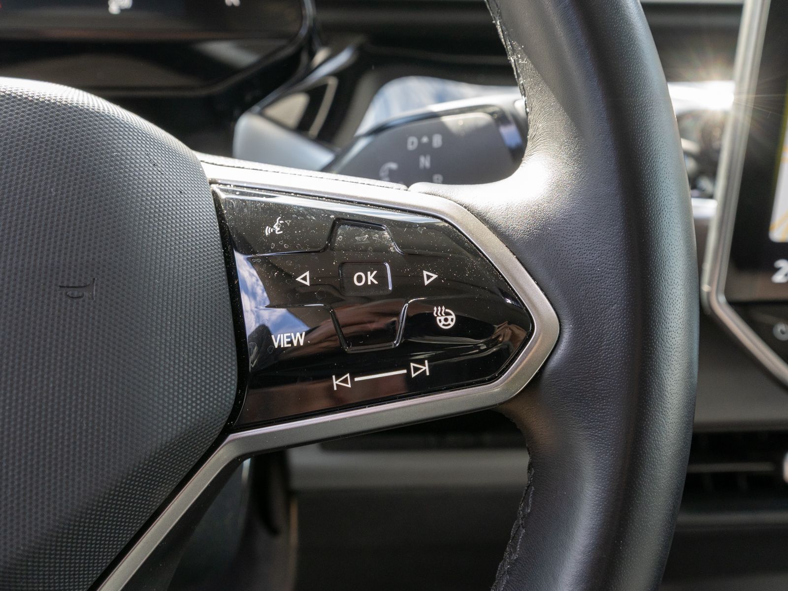 Fahrzeugabbildung Volkswagen ID.Buzz Pro Heckantrieb LED Navi HUD RFK AHK ACC