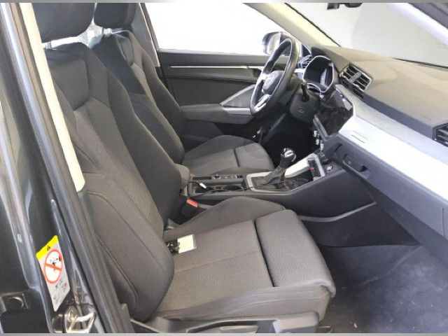 Fahrzeugabbildung Audi Q3 Sportback S line 45 TFSI e LED RFK AHK PDC VC