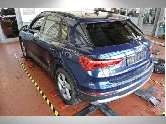 Fahrzeugabbildung Audi Q3 advanced 40TFSI quattro MATRIX AHK RFK PDC VC
