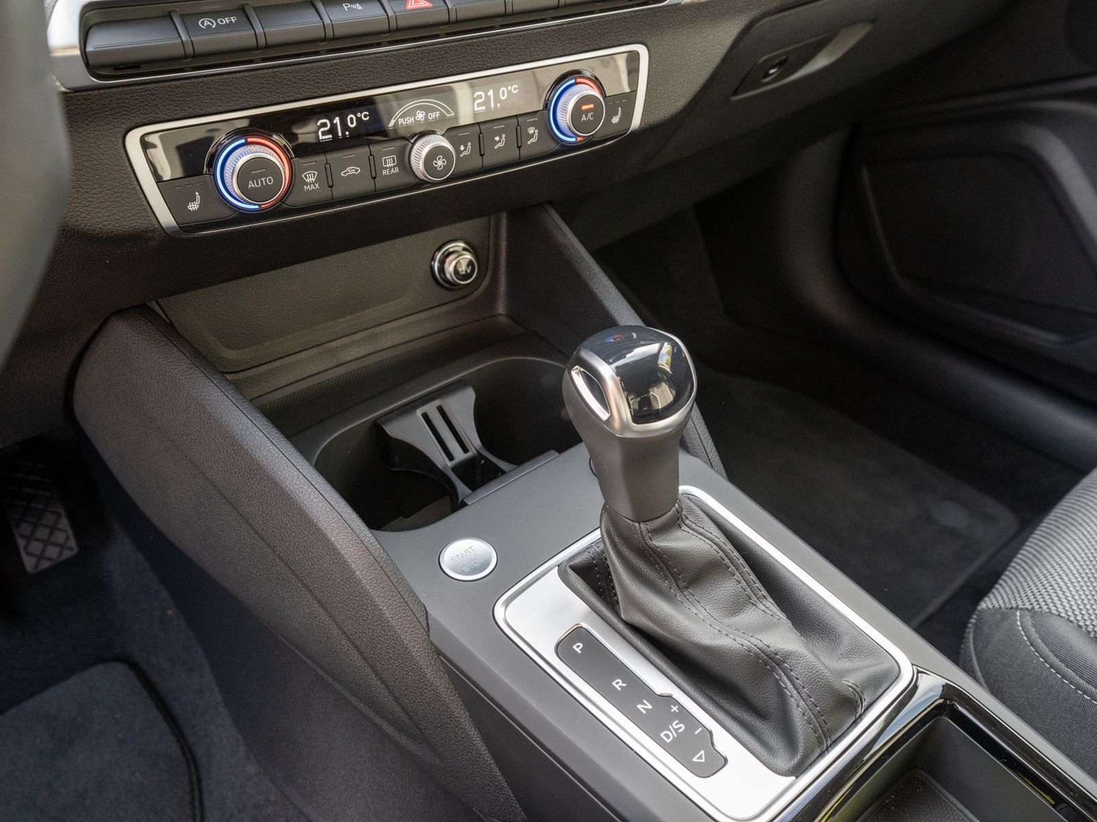 Fahrzeugabbildung Audi Q2 advanced 35TFSI Stronic NAVI LED AHK SHZ PDC