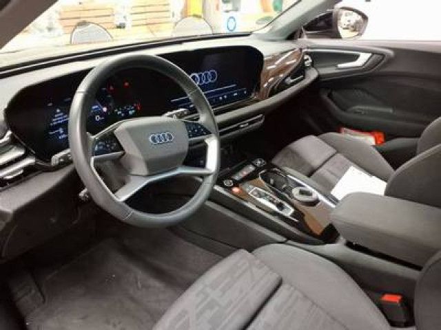 Fahrzeugabbildung Audi A5 Avant TFSI NAVI LED RFK PDC SHZ GRA VC
