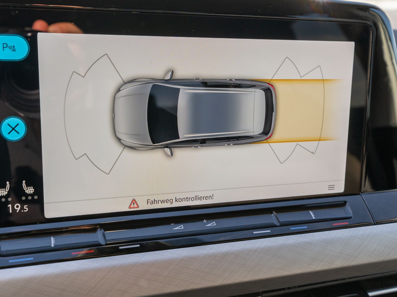 Fahrzeugabbildung Volkswagen Golf Variant Life 2.0TDI DSG LED Nav PDC SHZ ACC